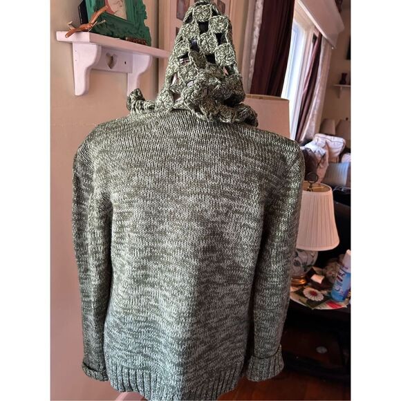 Cabela’s Hooded Sweater - Picture 8 of 16